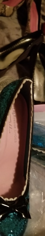 Shoes - Picture 4 of 4